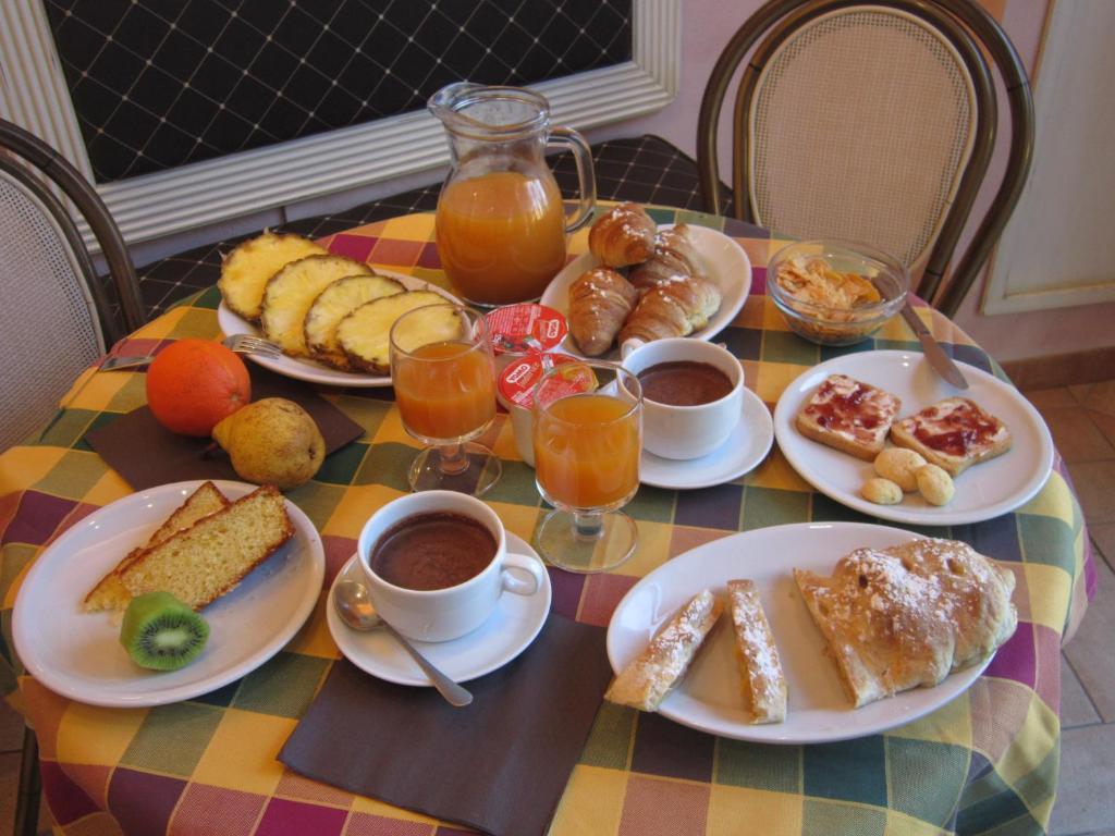 Holiday Rooms Antica Badia Volterra Dış mekan fotoğraf
